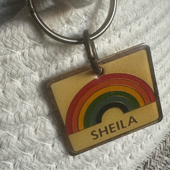 Vintage SHEILA Rainbow Enamel Brass Keychain Marked 1980 Tawain Gift - Picture 2 of 6